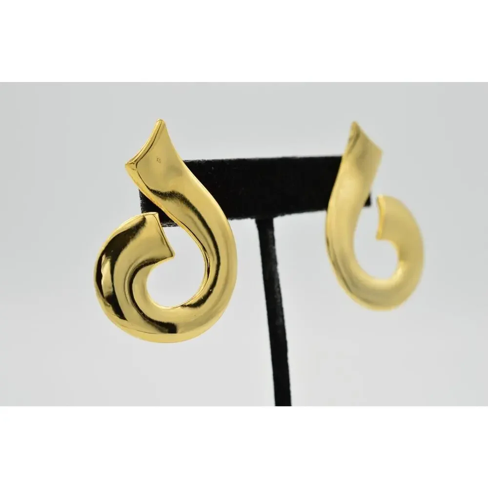 JJ Vintage Pierced Earrings Chunky Shiny Metal Gold Swirl 1988 Signed Bin4